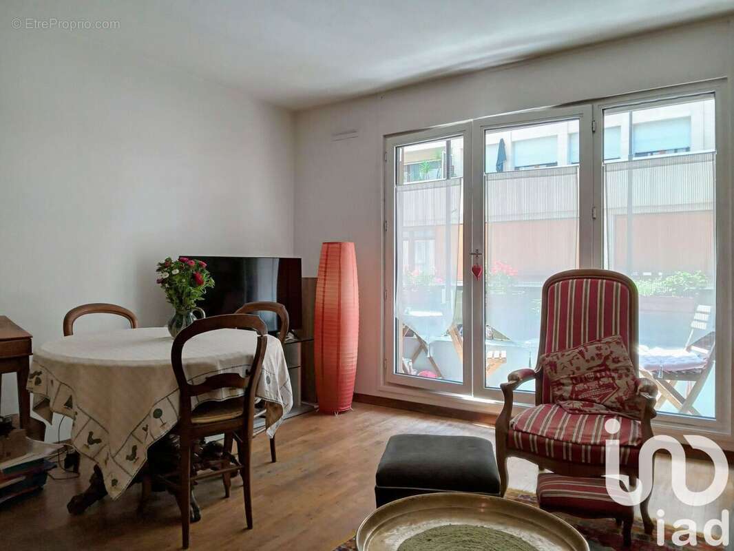 Photo 2 - Appartement à PARIS-17E