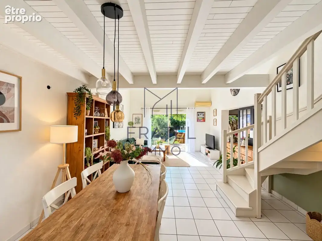 Maison familiale 6 pièces de 119 m2 avec jardin, terrasse et piscine - photo 4
