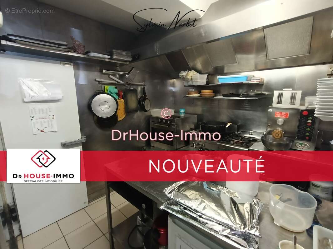 Commerce 45 m² à Aigues-Mortes  - photo 6