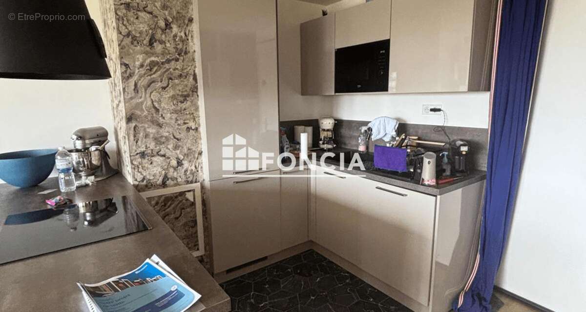 Appartement 2 pièces 44 m² – Hypercentre Évry-Courcouronnes – Proche gare RER C et université – Parking - photo 6