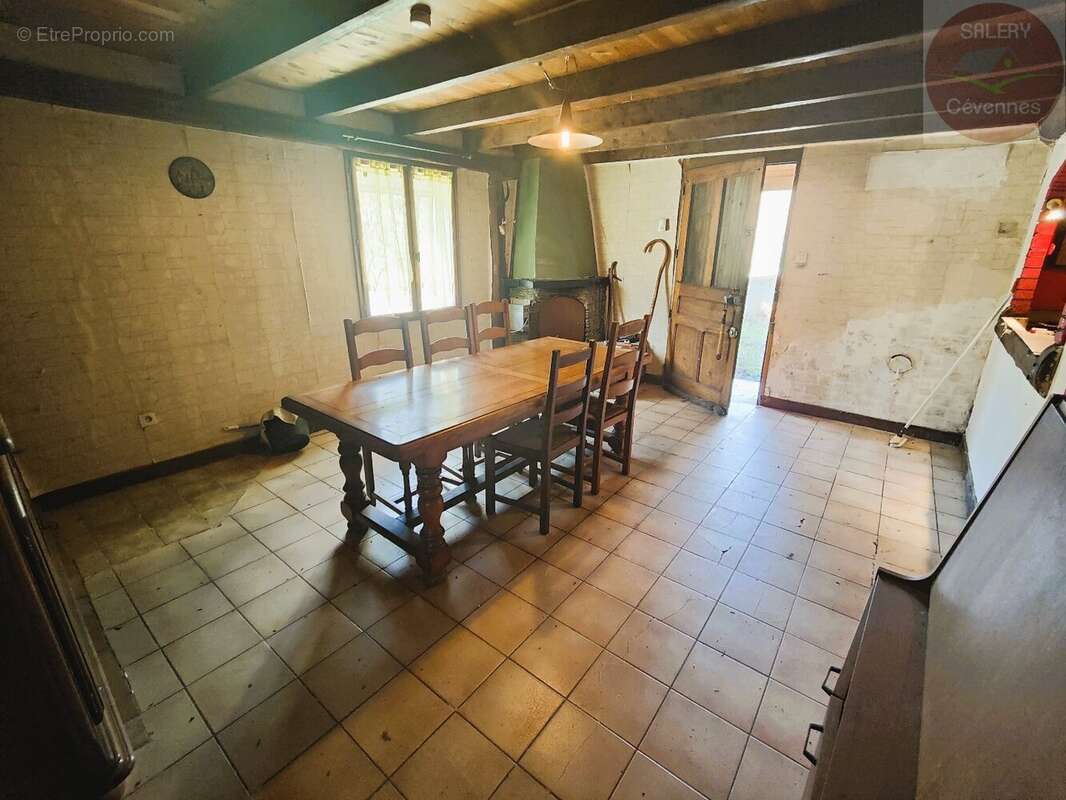 Maison à SAINTE-CROIX-VALLEE-FRANCAISE