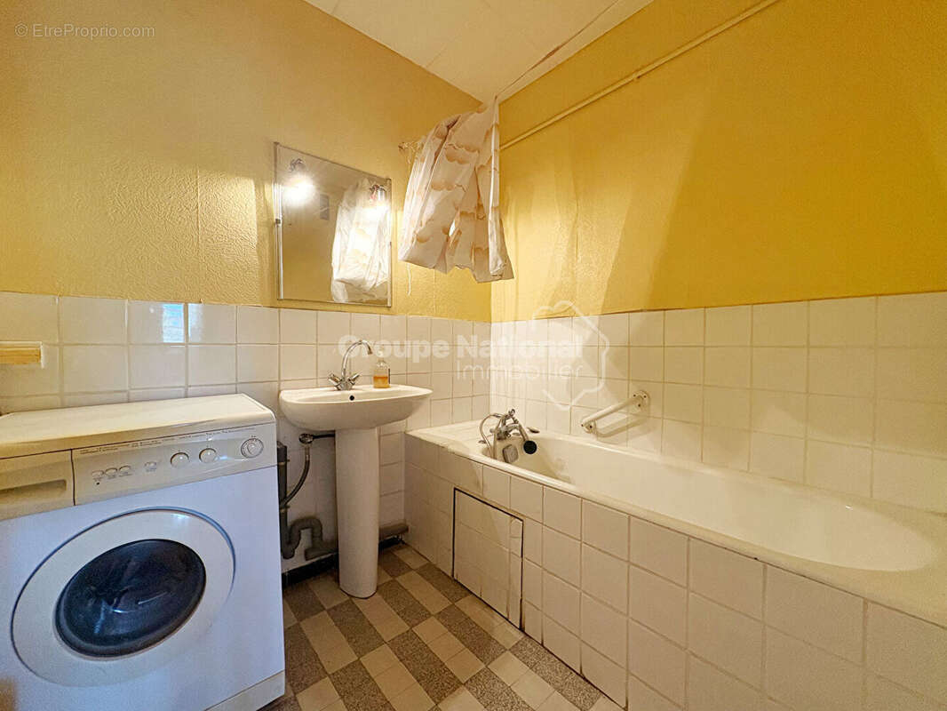 Appartement à SALON-DE-PROVENCE