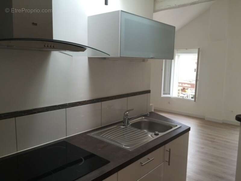 Appartement à vendre 1 pièces PONTOISE (95) centre historique - photo 8
