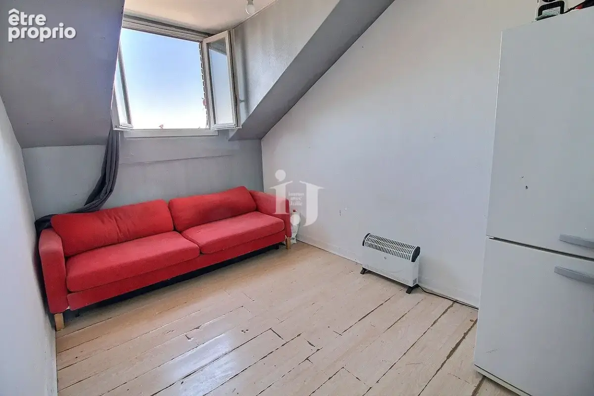 Appartement 2 pièces à vendre à Epinay-sur-Seine - Dernier étage, calme et lumineux - photo 2
