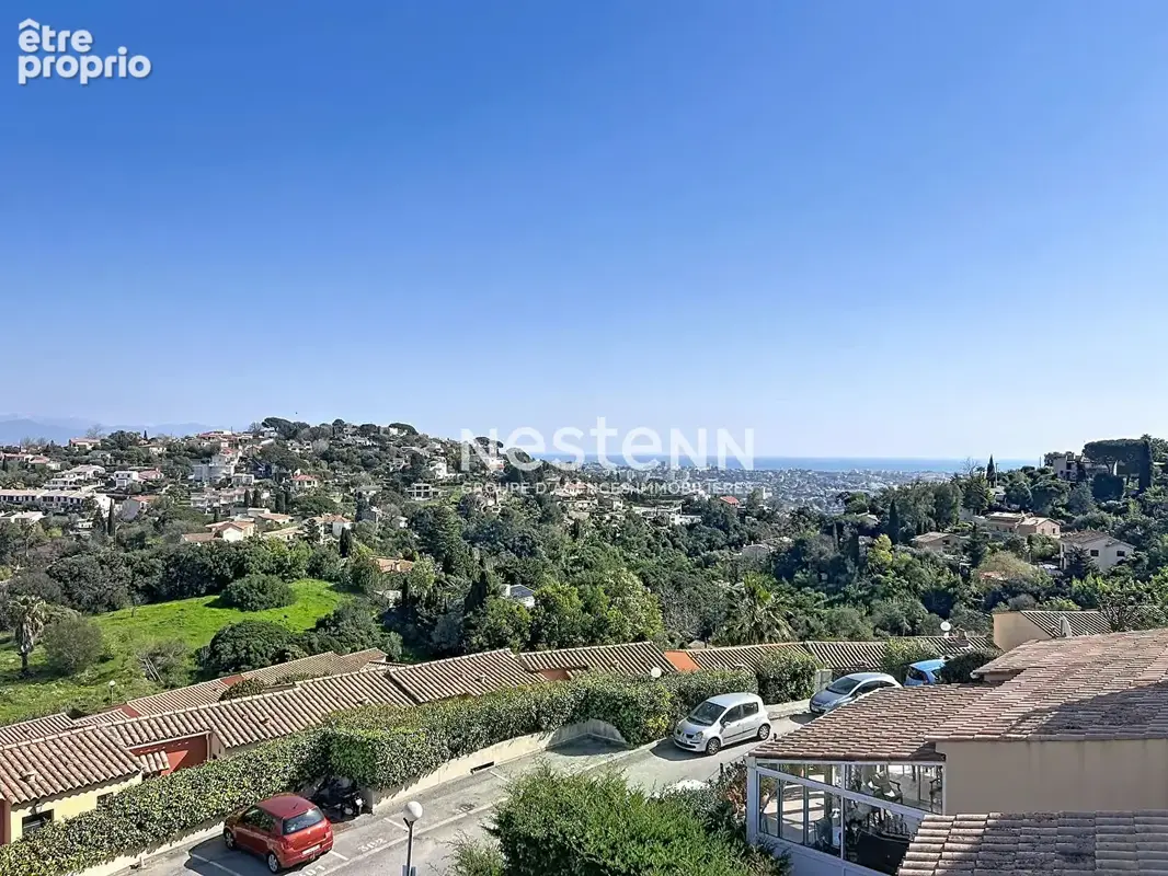 Super Cannes - 2P - 48 m² - Vue mer - Terrasse - Piscine - Parking - Potentiel 3P - photo 2