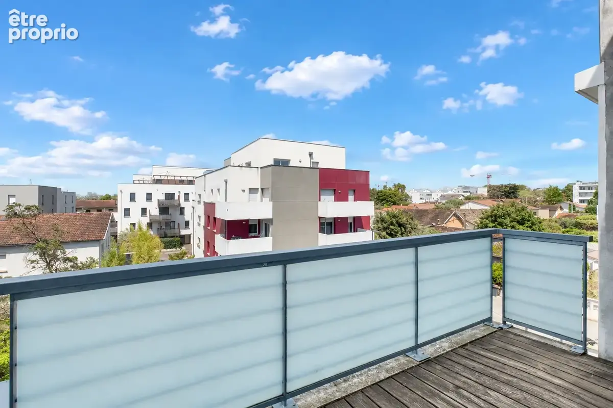 En Exclusivité ! Appartement T2 de 40 m2 au 3ᵉ étage   Secteur Barrière de Paris - photo 3