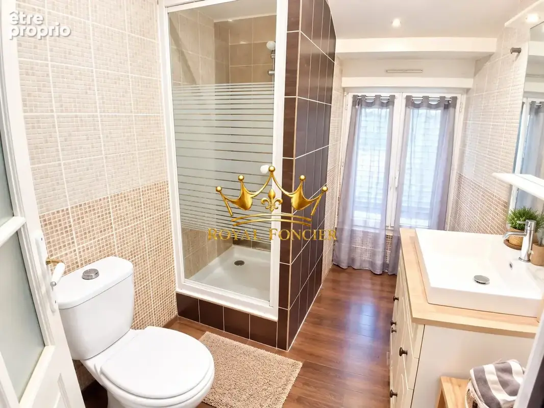 salle d'eau avec WC 