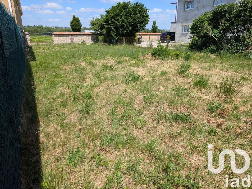 Photo 3 - Terrain à SAINT-PIERRE-LES-ELBEUF