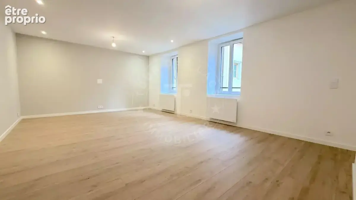 Annecy, superbe T3 duplex rénové à vendre - photo 2