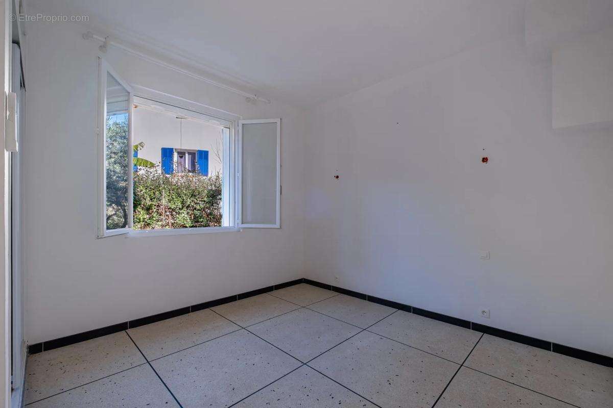 Appartement à SAINT-RAPHAEL