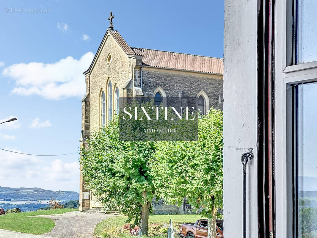 Appartement à ROCHETOIRIN