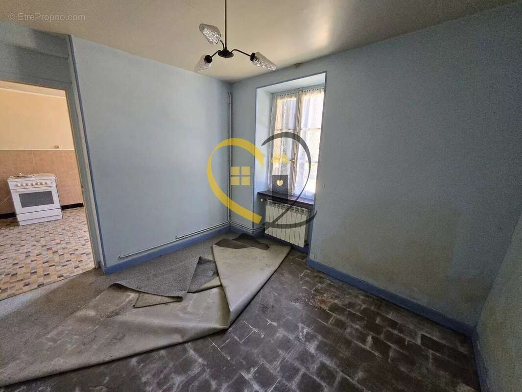 Maison à NEUVY-DEUX-CLOCHERS