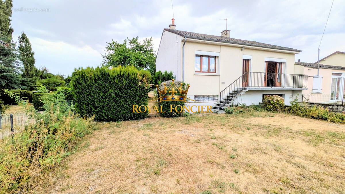 Pavillon 60m² - Maison à DANGE-SAINT-ROMAIN