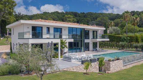Maison à MOUGINS