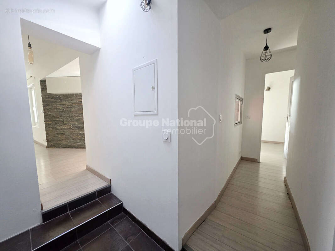 Appartement à SAINT-CHAMAS