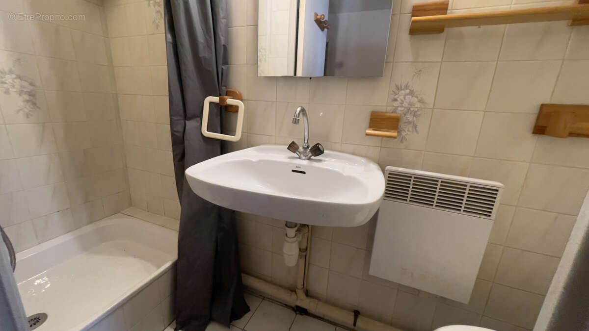 Appartement à SIX-FOURS-LES-PLAGES