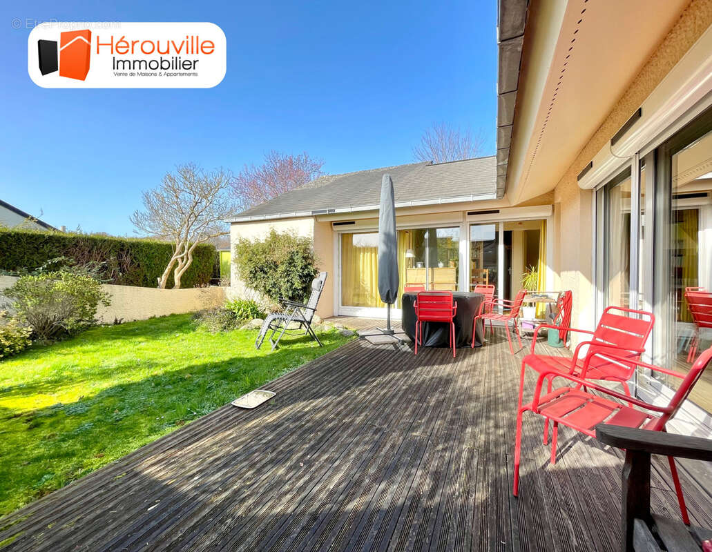 Maison à HEROUVILLE-SAINT-CLAIR