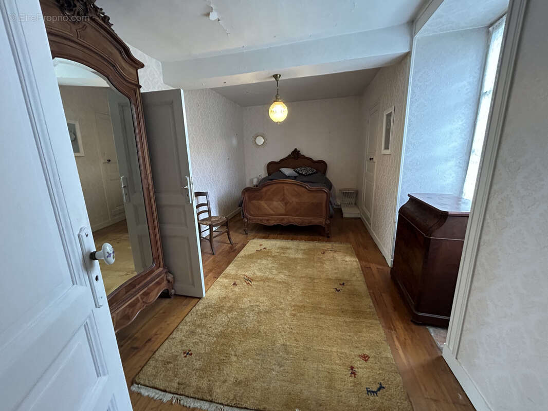 Maison à MONTEMBOEUF