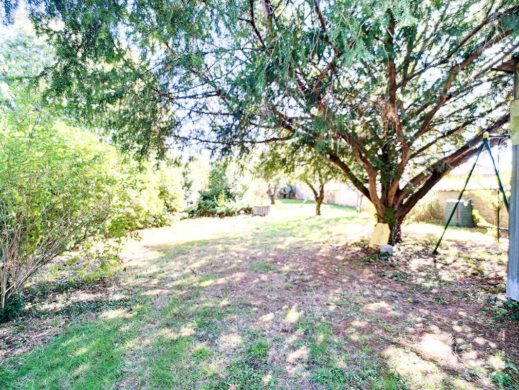 Maison à BOUTIERS-SAINT-TROJAN