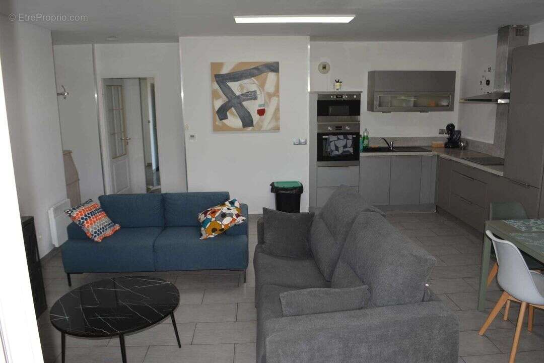 T3-Saint just-place de parking - Appartement à MARSEILLE-13E