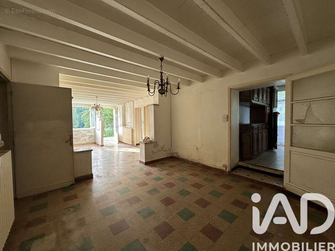 Maison 100 m² à Montpouillan  - photo 4