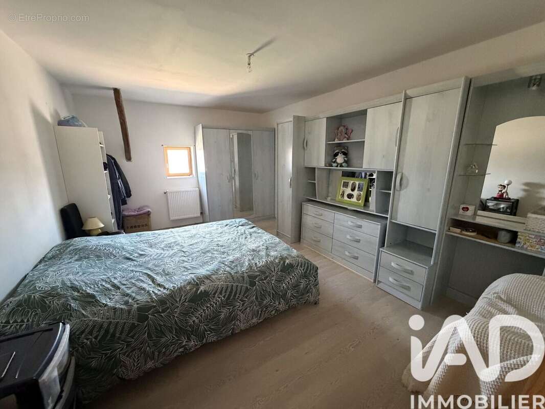 Maison 208 m² à Wassy  - photo 8