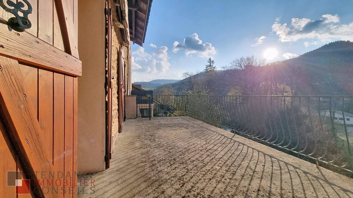 Maison à CHAMBOST-ALLIERES