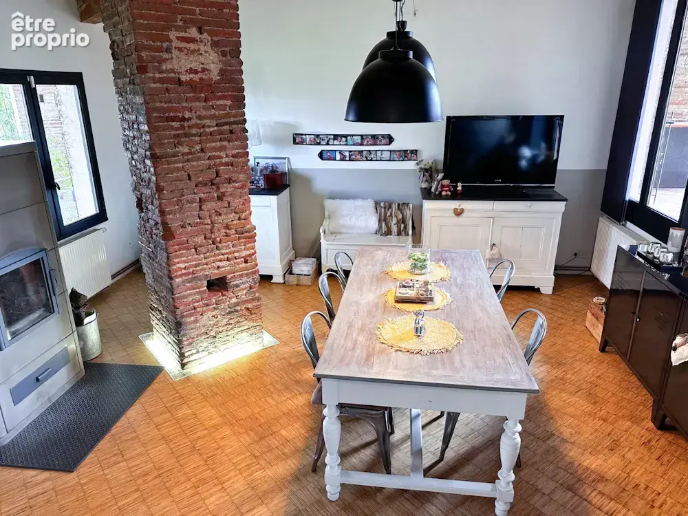 BOURG SAINT BERNARD, Maison atypique de 195 m2 à vendre. - photo 12