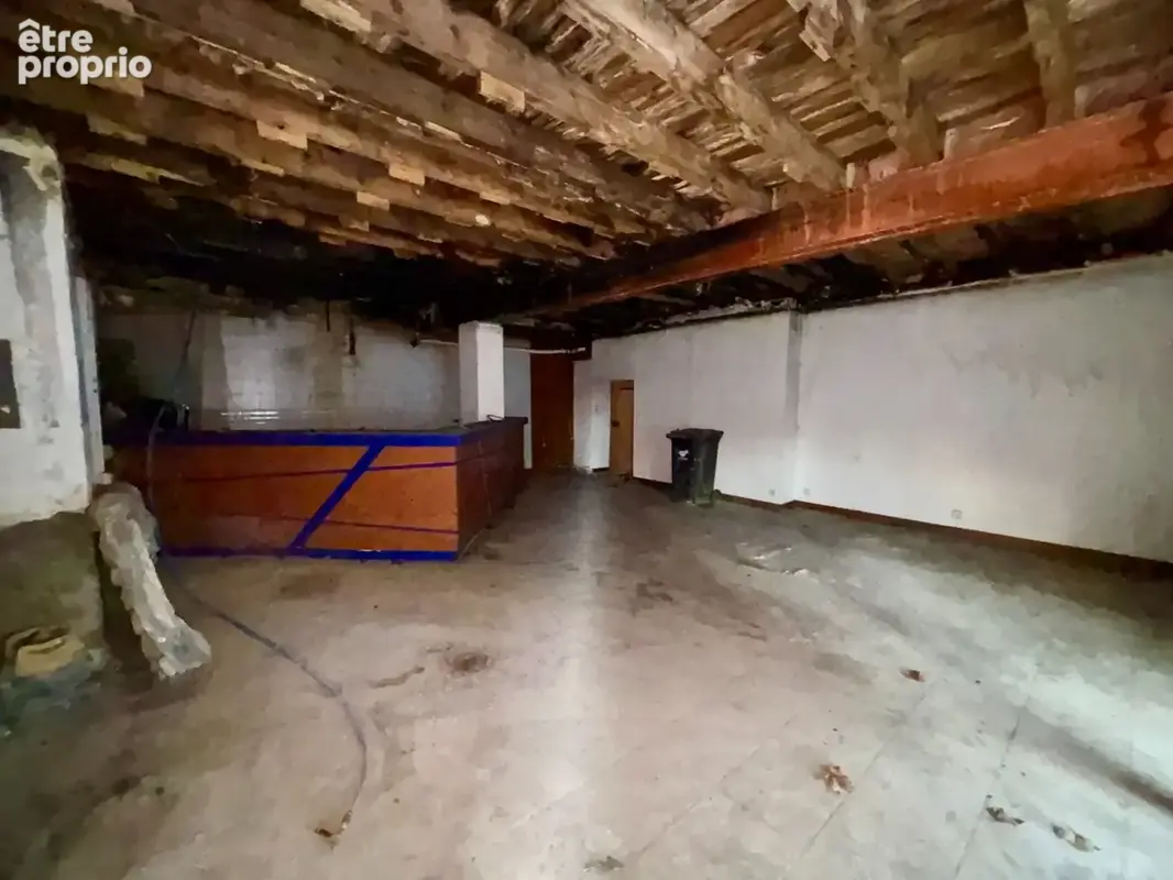 Ancien immeuble à rénover de 410 m² avec jardin et parking privatif – Larrazet (82) - photo 6
