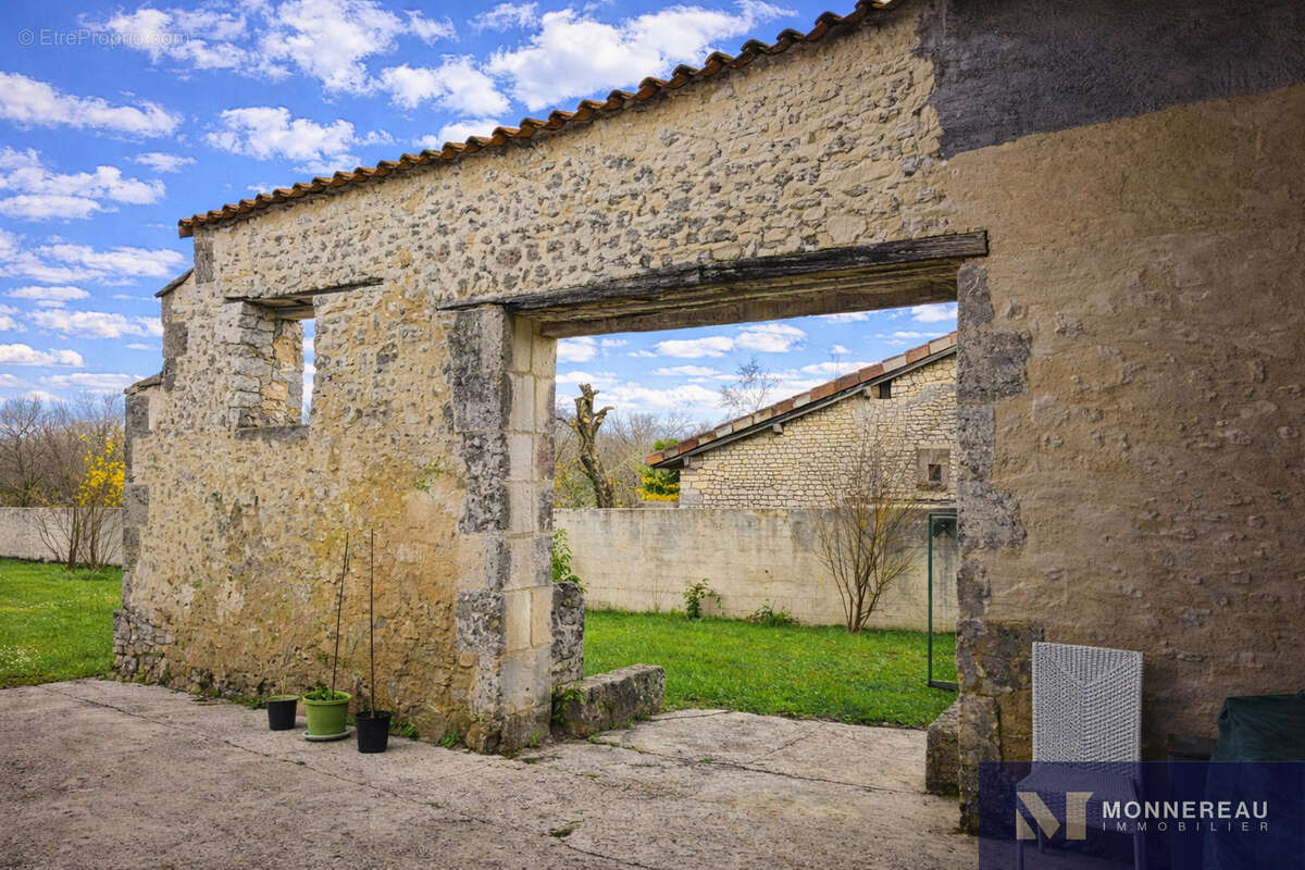 Maison à CONDEON