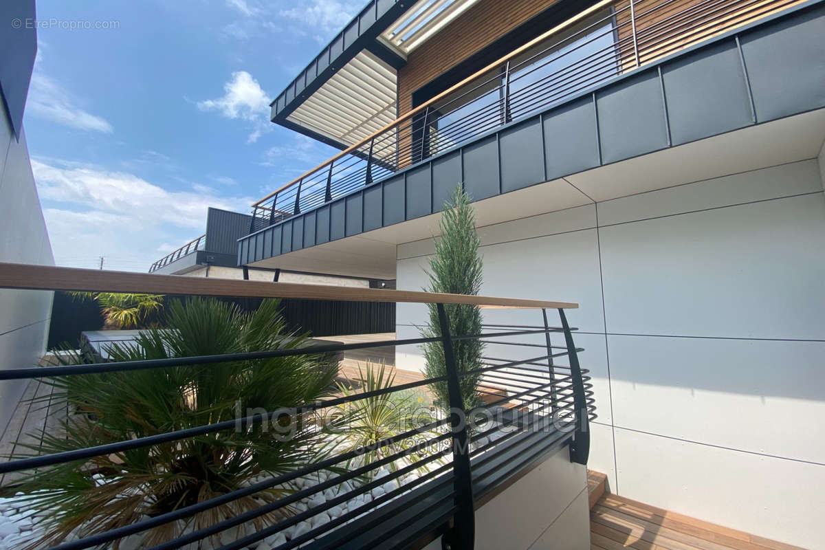 Maison à VAUX-SUR-MER