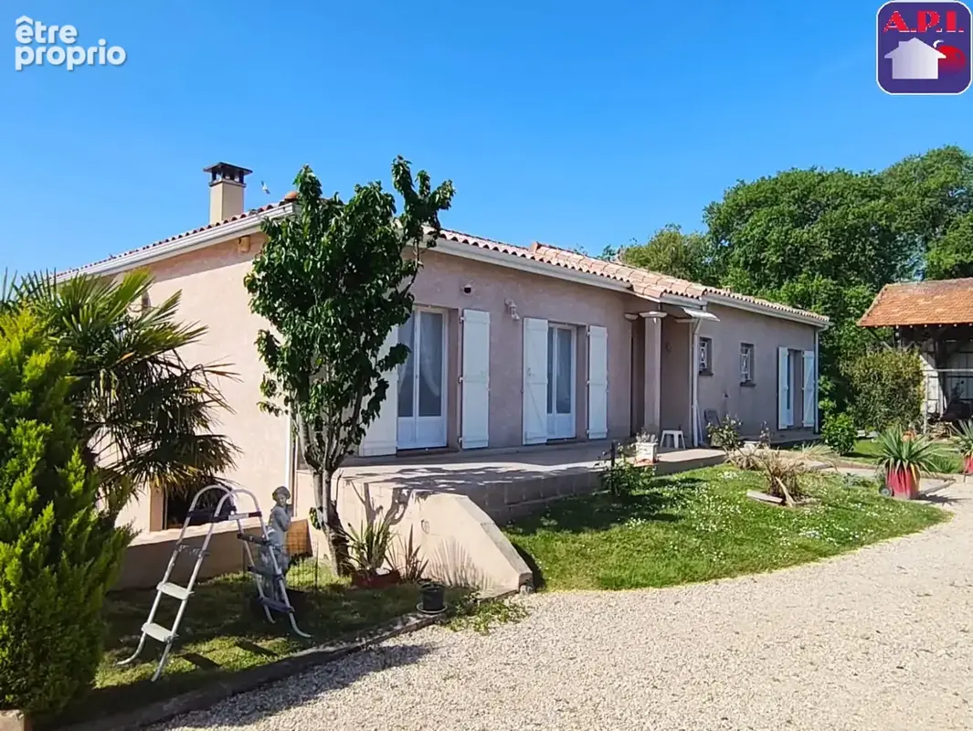 Maison 4 pièces 113 m² à vendre à Castelnau-Picampeau (31430) - photo 1