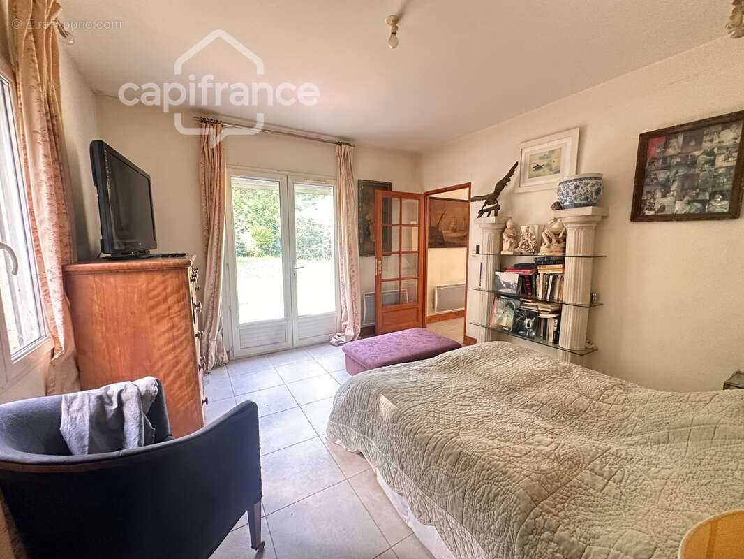 Maison familiale de 225 m² avec dépendance sur 3 022 m² - Domaine de Carheil à Plessé - photo 11