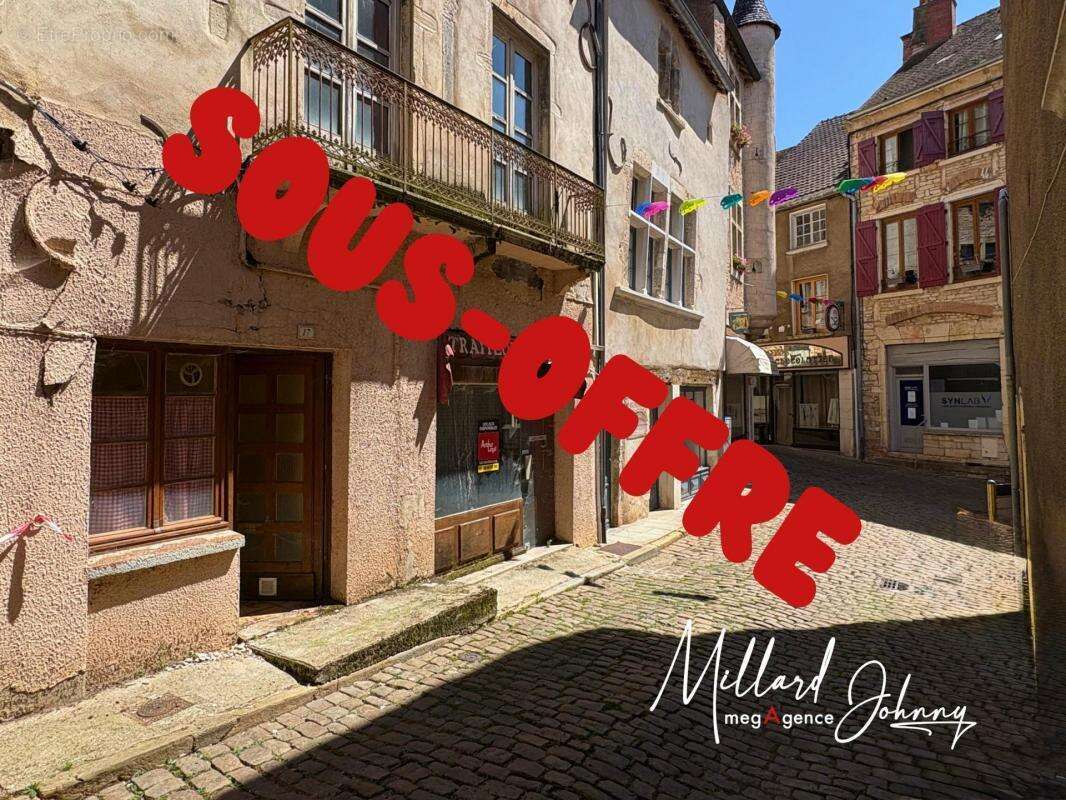 Appartement à SAINT-GENGOUX-LE-NATIONAL