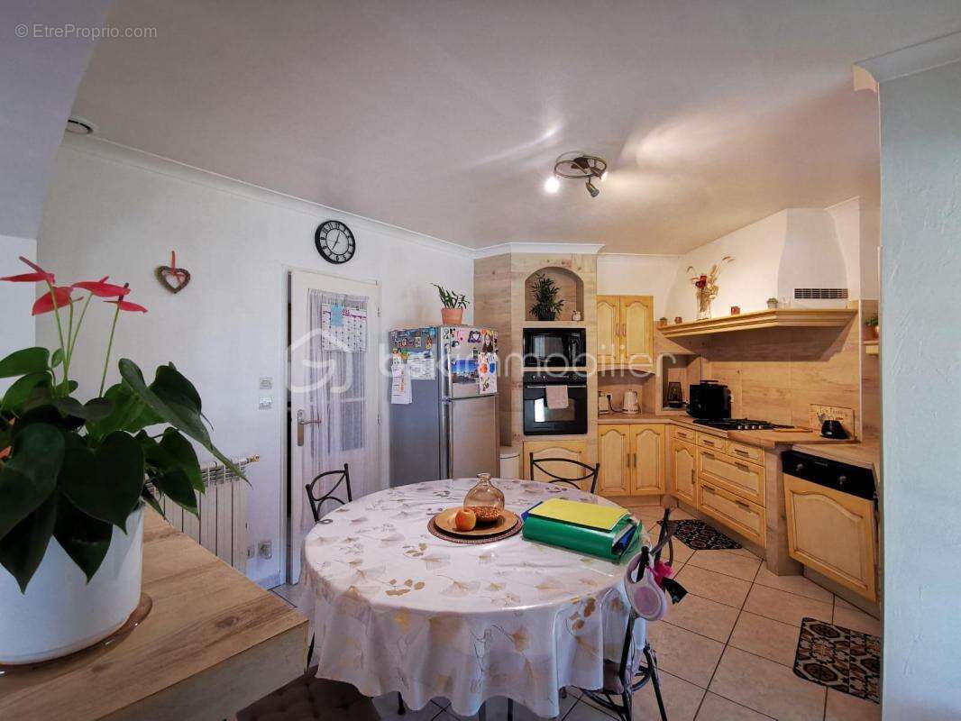 Maison à ROQUEMAURE