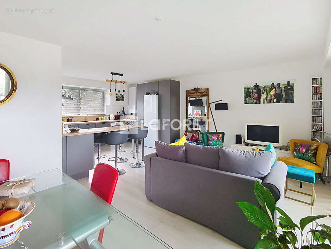 Appartement à REYRIEUX