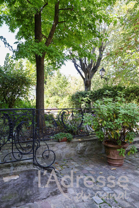 Appartement à PARIS-18E