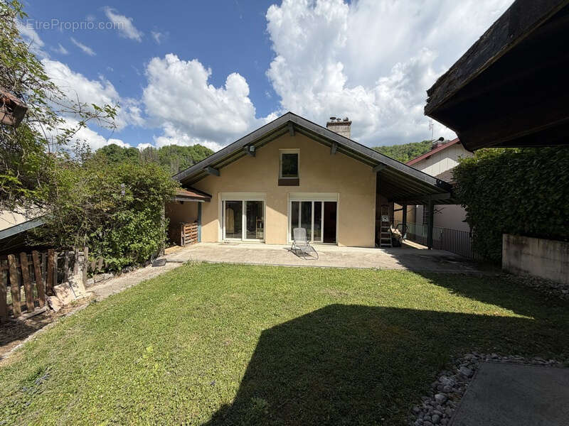 Maison à MOIRANS-EN-MONTAGNE