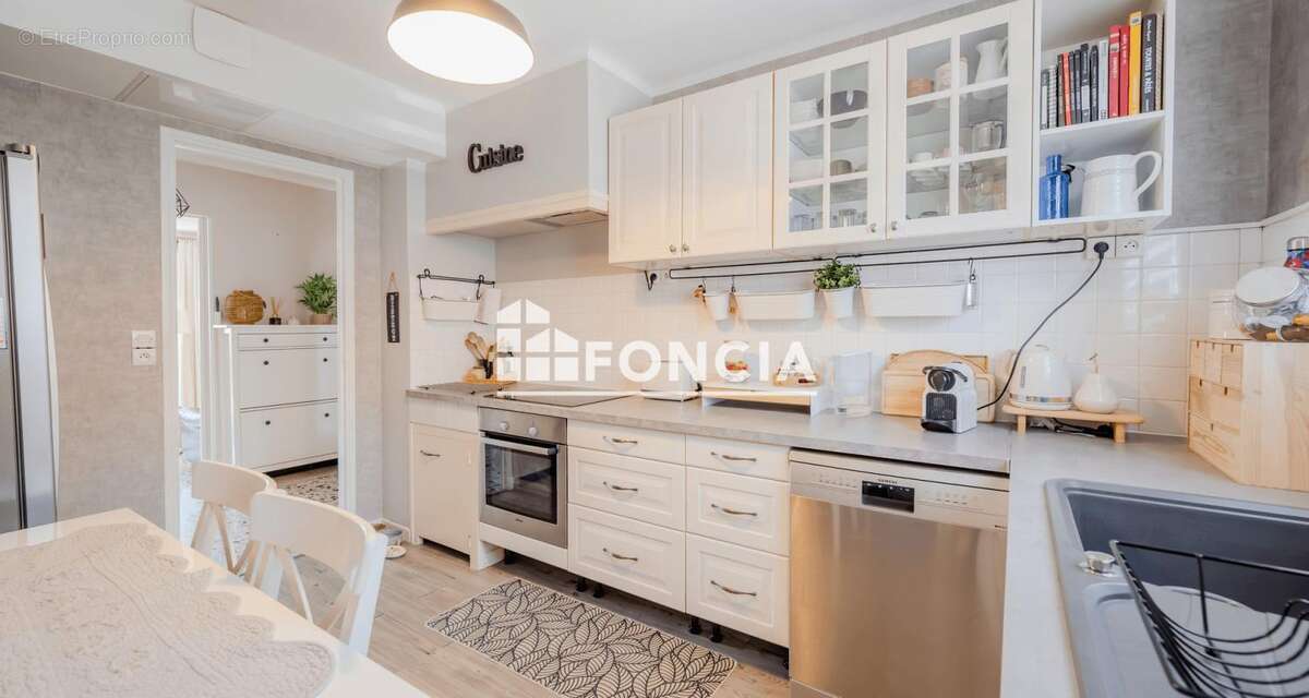 Appartement à HYERES