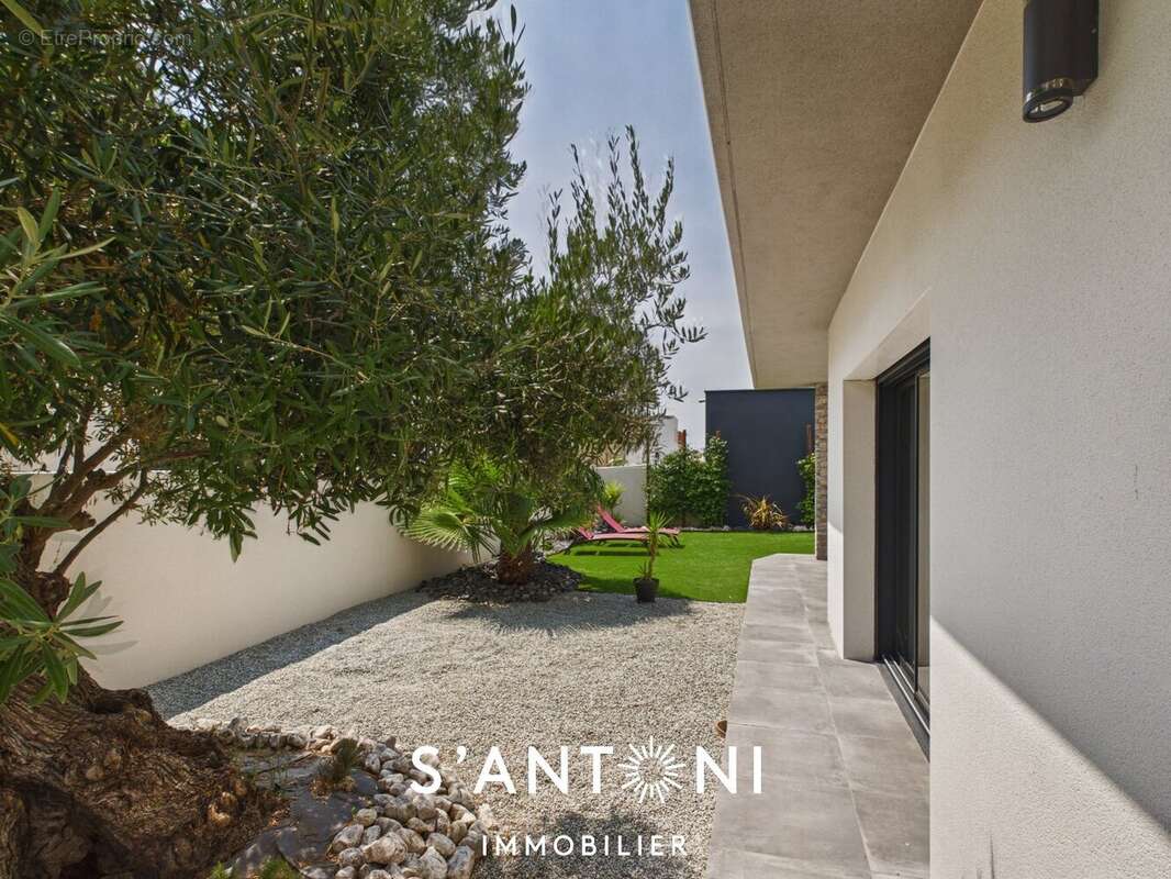 Maison 119 m² à Vias  - photo 12