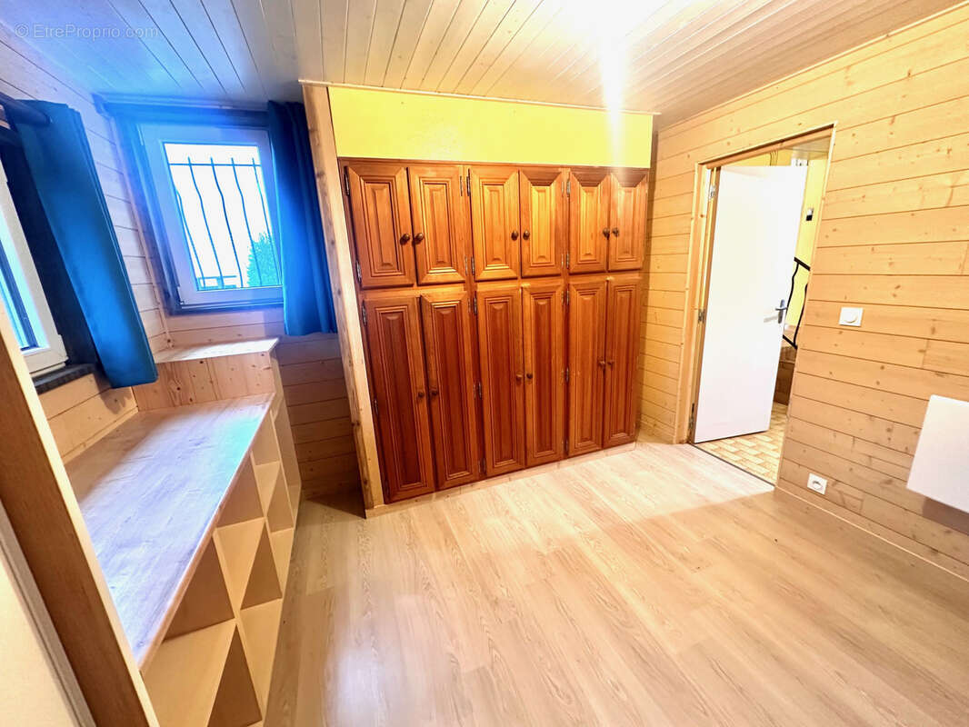 Maison avec jardin arboré et vue dégagée à Oleac-Dessus. EN VIDEO - photo 19