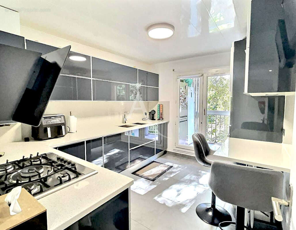 Appartement à MARSEILLE-11E