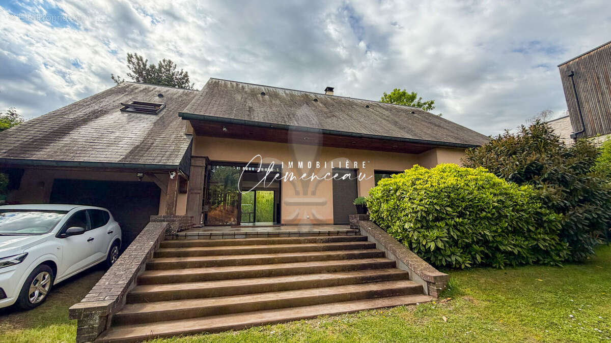 Maison 200m²  Bords de Seine - île Privée - POISSY - photo 14
