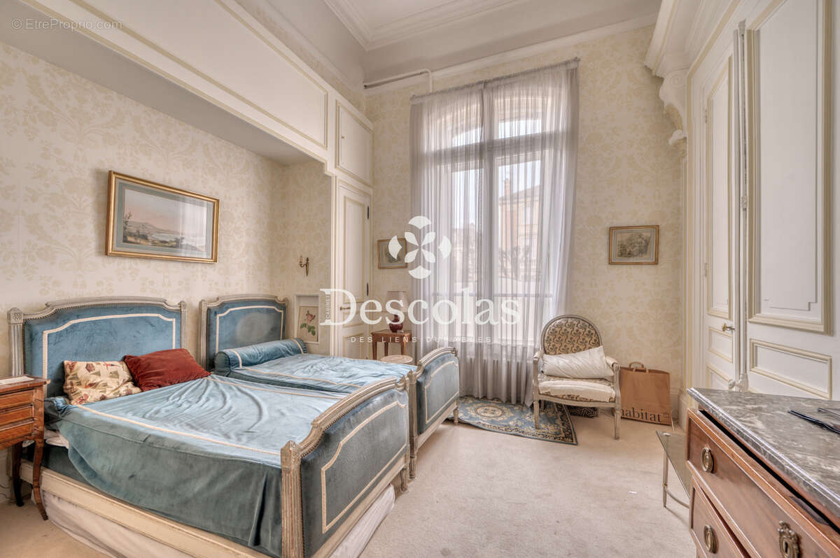 Hôtel Particulier Centre-ville de Saint-Germain-en-Laye - photo 12