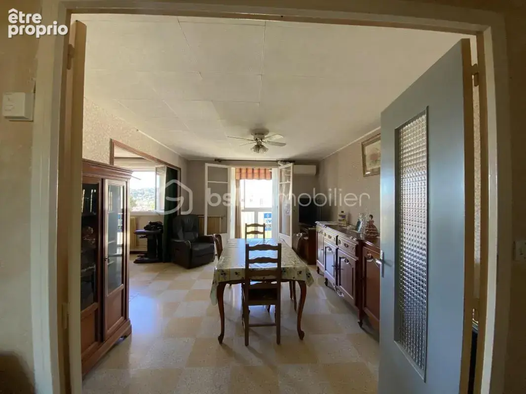 Exclusivite !!! *** appartement traversant avec cave dernier etage toulon *** - photo 2