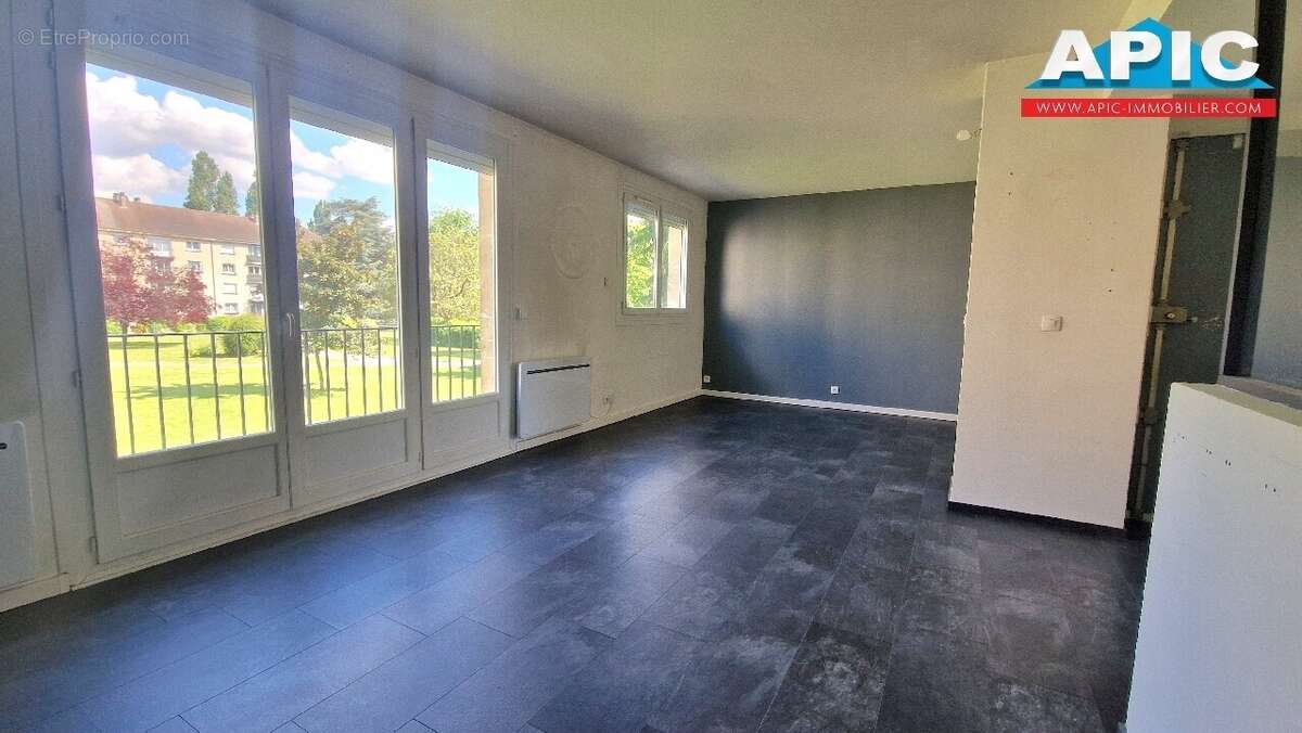 Appartement à GROSLAY