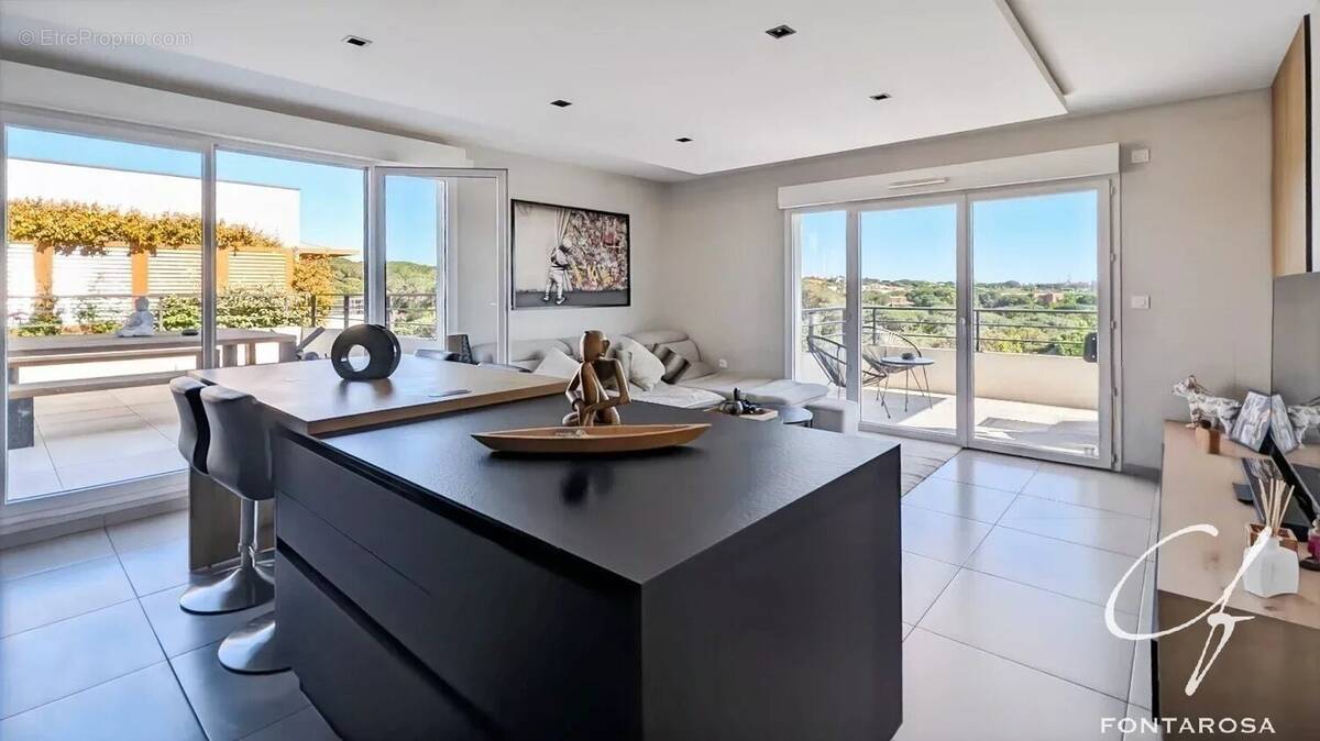 Appartement à FREJUS