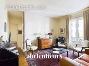 Appartement à LEVALLOIS-PERRET