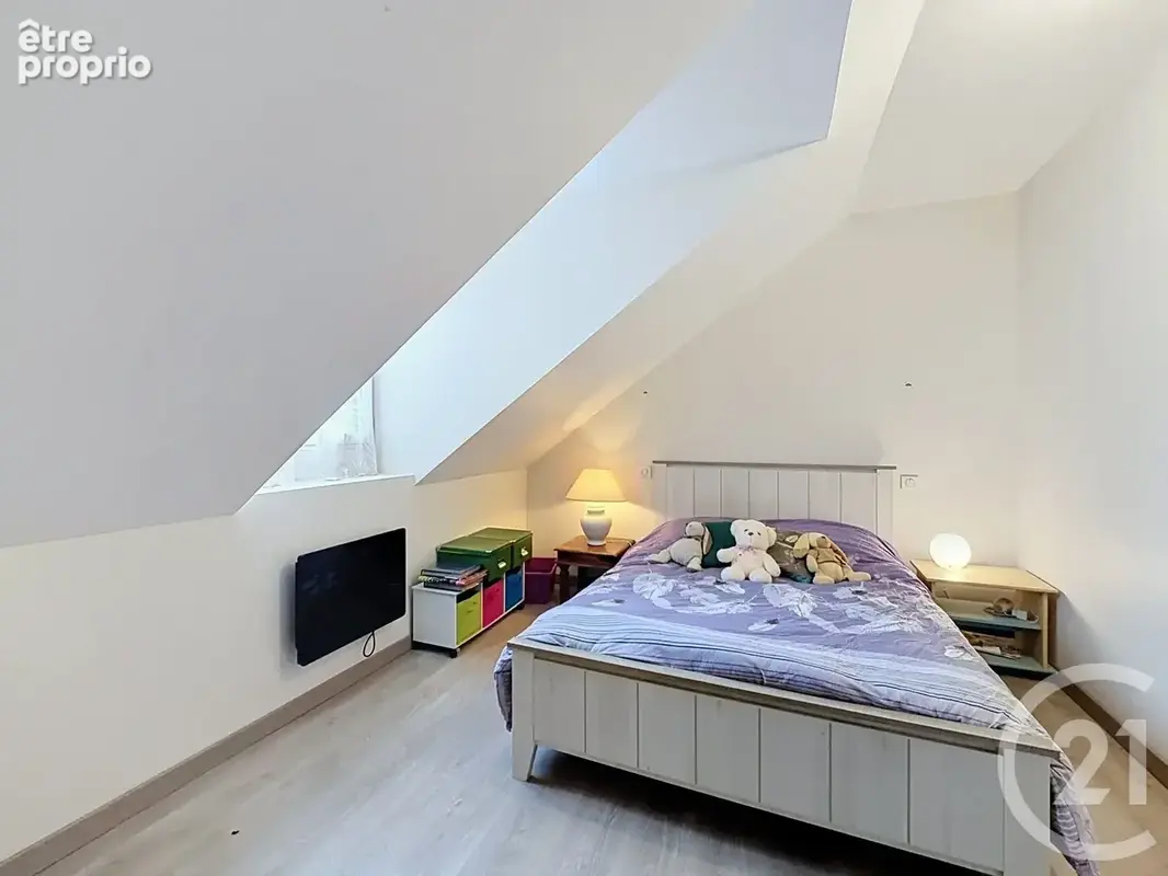 Maison 5 pièces 122 m² à vendre à La Ferte-Saint-Aubin (45240) - photo 9