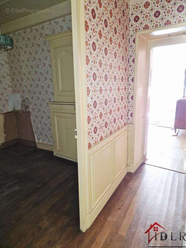 Maison à TERRE-NATALE